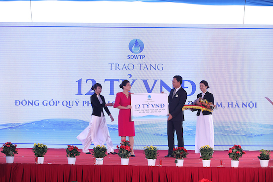 Khởi[-]công[-]xây[-]dựng[-]Nhà[-]máy[-]nước[-]mặt[-]Sông[-]Đuống[-]với[-]tổng[-]mức[-]đầu[-]tư[-]gần[-]5.000[-]tỷ[-]đồng.